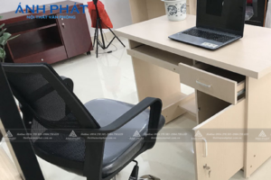 Lợi ích khi sử dụng bàn làm việc nhân viên văn phòng thanh lý