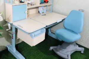 Bàn Học Tăng Giảm Chiều Cao Và Sự Liên Quan Tới Cận Thị Học Đường